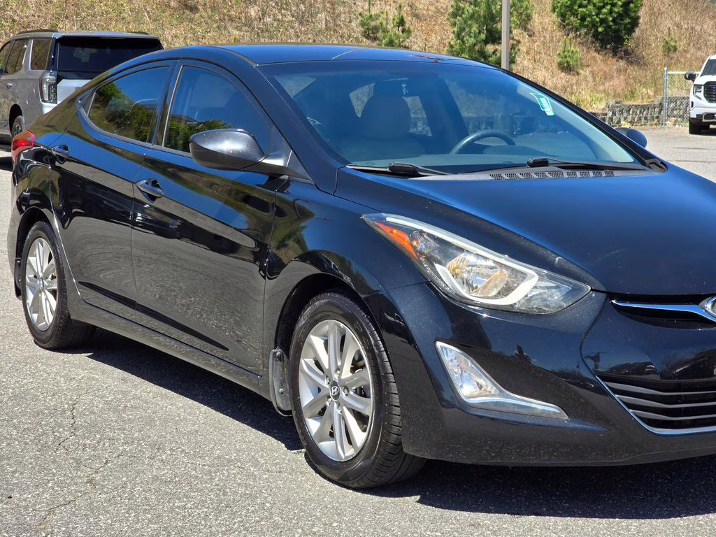 2016 Phantom Black Hyundai Elantra SE FWD Sedan