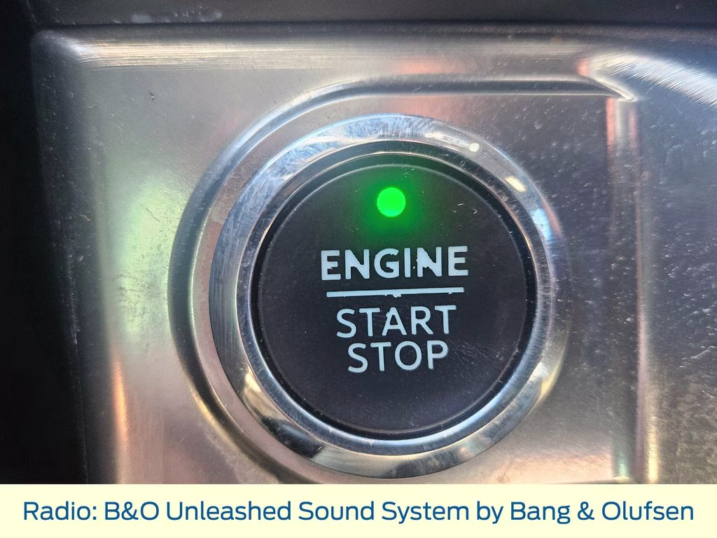 2023 Black Metallic Ford F-150 Lariat 4X4 Truck