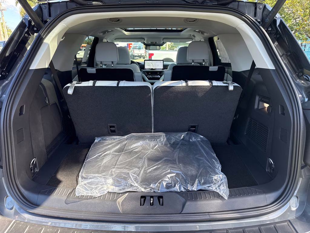 2026 Carbonized Gray Metallic Ford Explorer Platinum 4X4 SUV