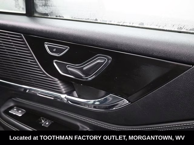 2022 Black Metallic Lincoln Corsair Standard AWD SUV