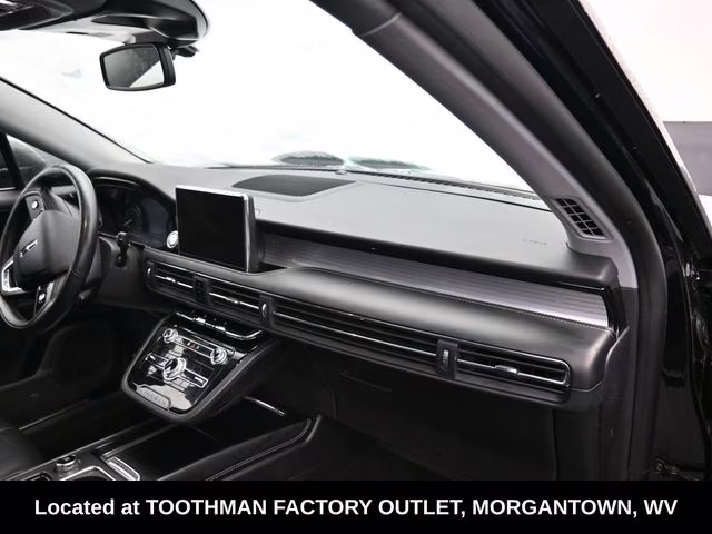 2022 Black Metallic Lincoln Corsair Standard AWD SUV