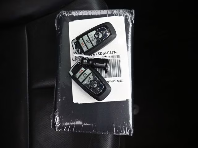 2022 Black Metallic Lincoln Corsair Standard AWD SUV