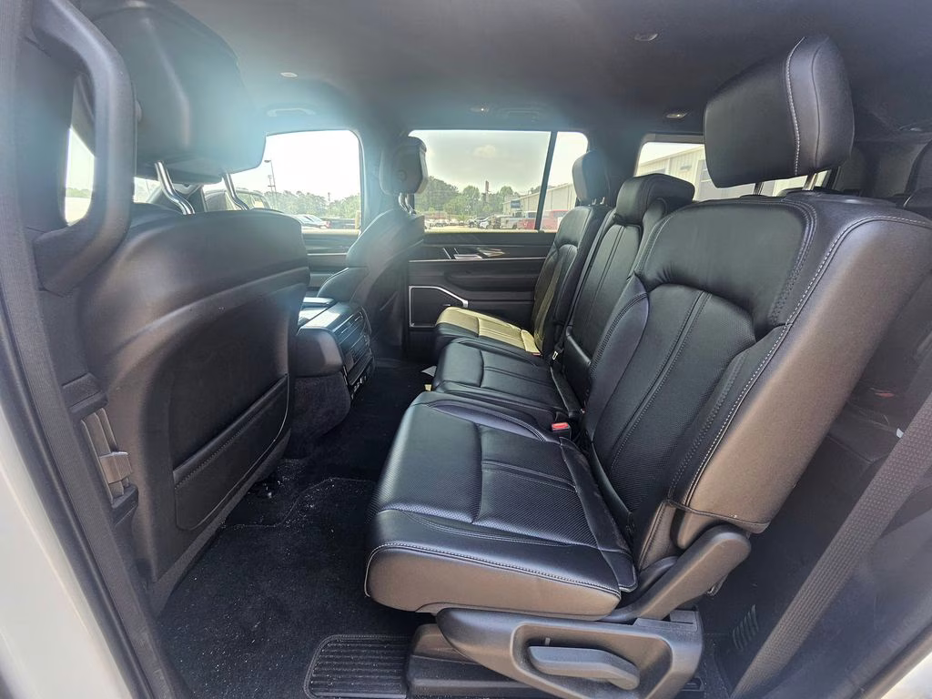 2023 Bright White Clearcoat Jeep Wagoneer Base 4X4 SUV