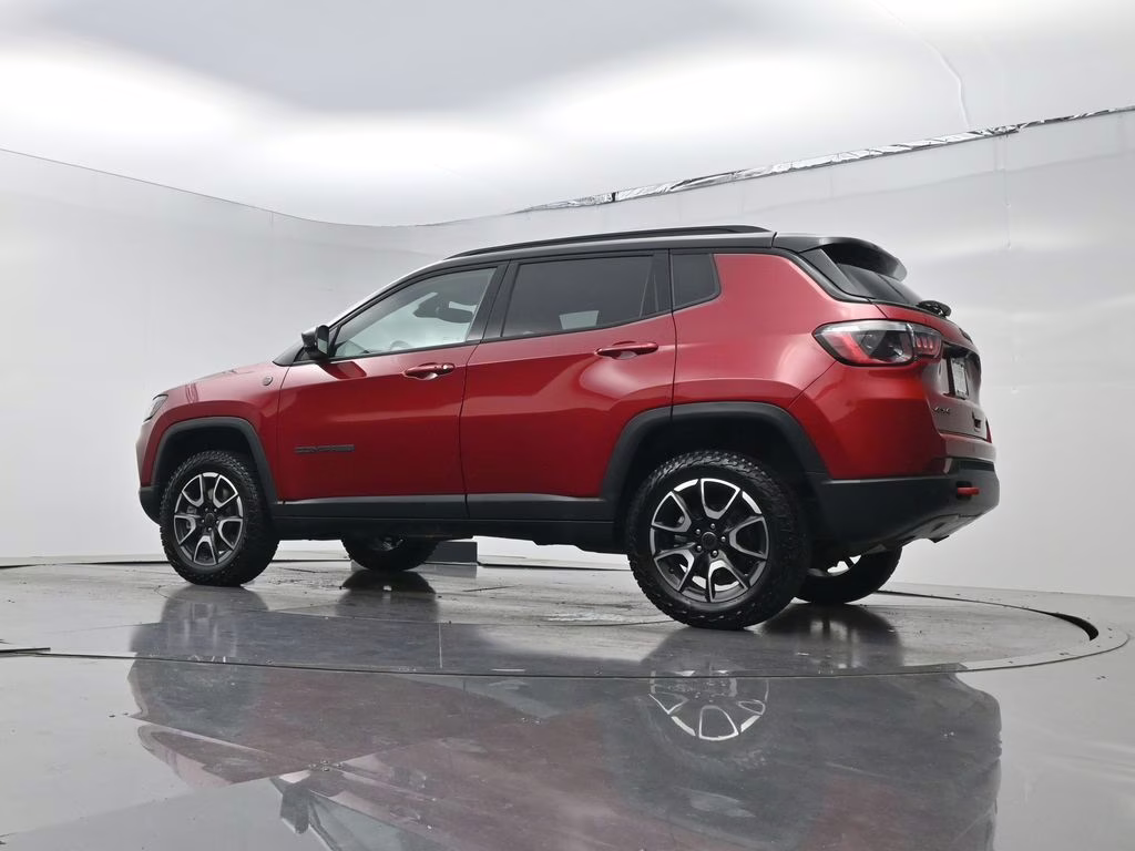 2025 Red Hot Pearlcoat Jeep Compass Trailhawk 4X4 SUV