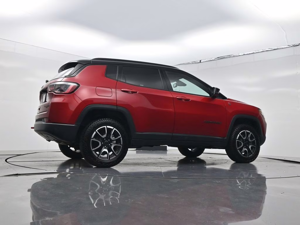 2025 Red Hot Pearlcoat Jeep Compass Trailhawk 4X4 SUV