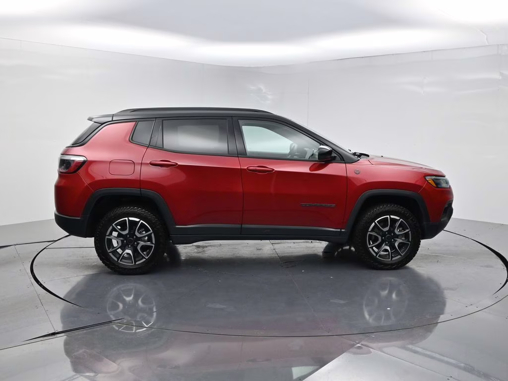 2025 Red Hot Pearlcoat Jeep Compass Trailhawk 4X4 SUV