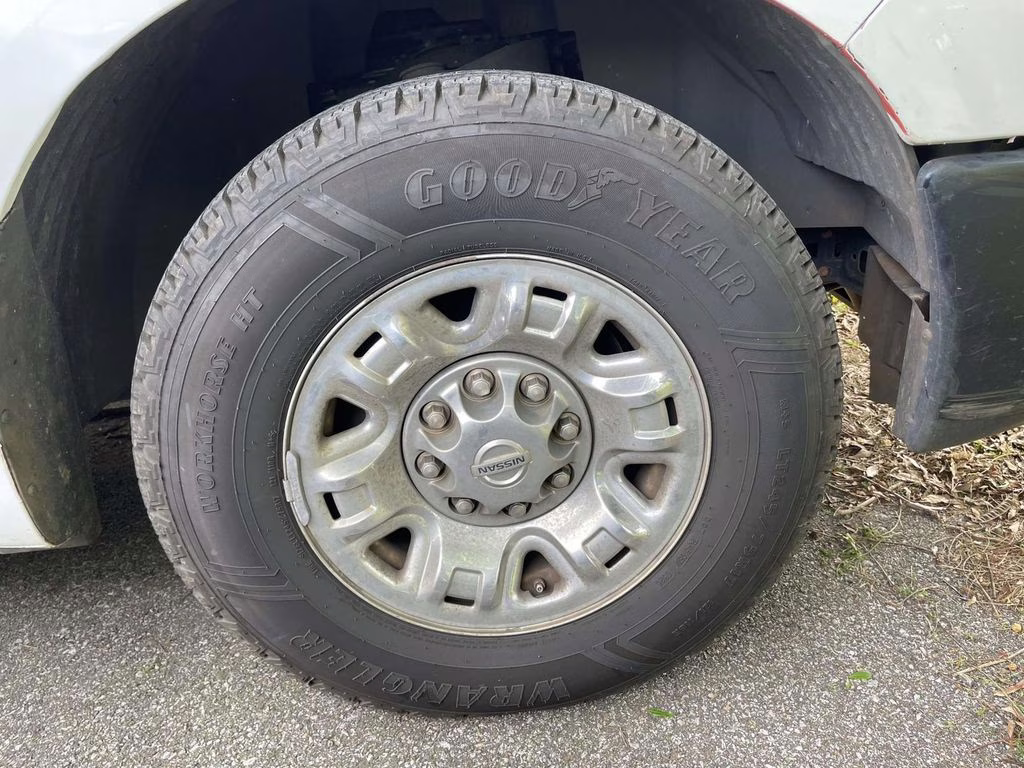 2020 Glacier White Nissan NV2500 HD SV RWD Van