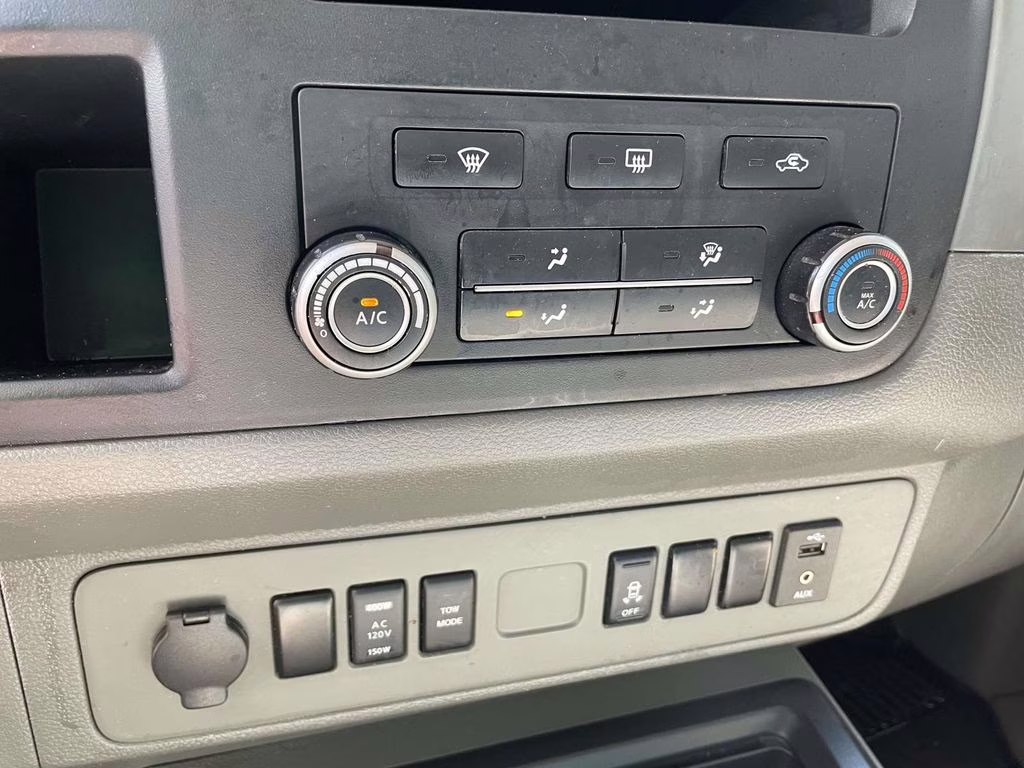 2020 Glacier White Nissan NV2500 HD SV RWD Van