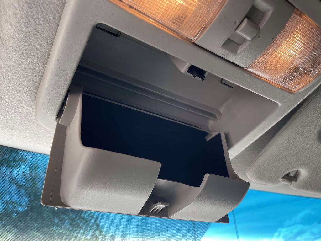 2020 Glacier White Nissan NV2500 HD SV RWD Van