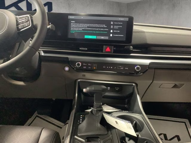 2026 Snow White Pearl Kia Carnival LXS FWD Van