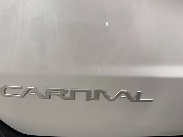 2026 Snow White Pearl Kia Carnival LXS FWD Van