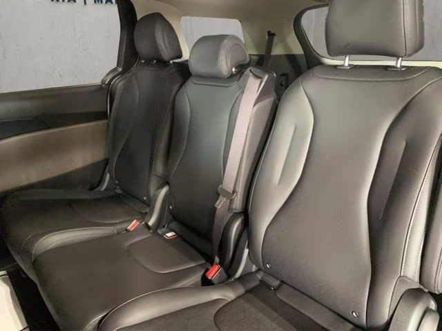 2026 Snow White Pearl Kia Carnival LXS FWD Van