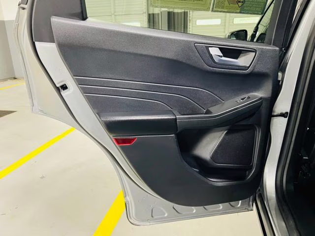 2022 Silver Metallic Ford Escape SEL AWD SUV