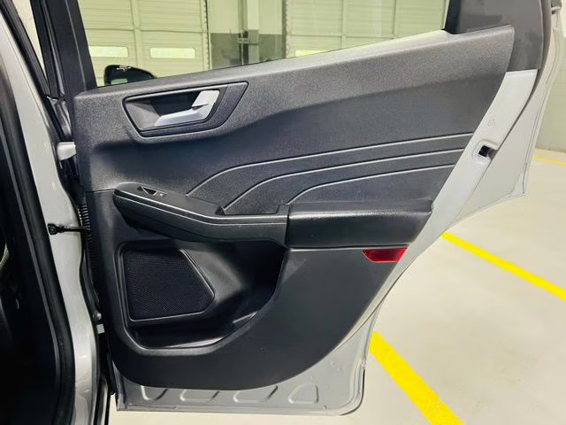 2022 Silver Metallic Ford Escape SEL AWD SUV