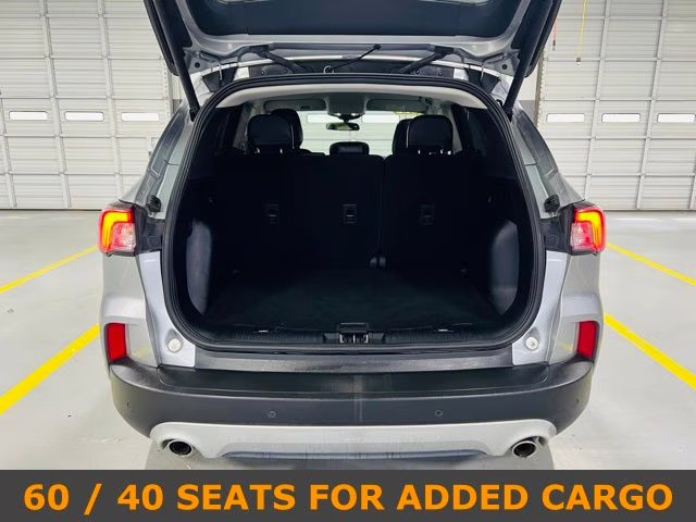 2022 Silver Metallic Ford Escape SEL AWD SUV