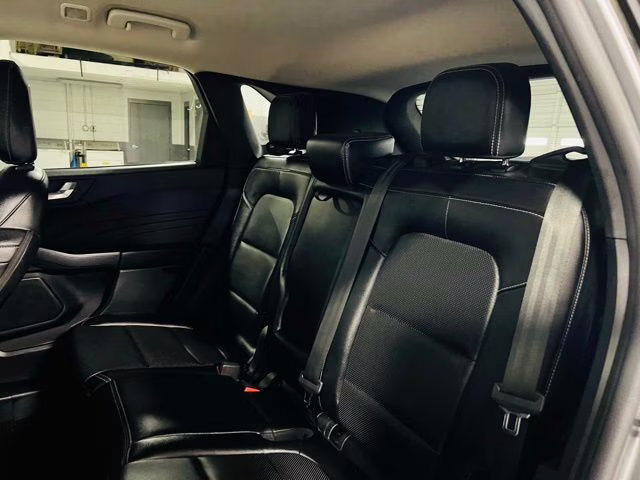 2022 Silver Metallic Ford Escape SEL AWD SUV