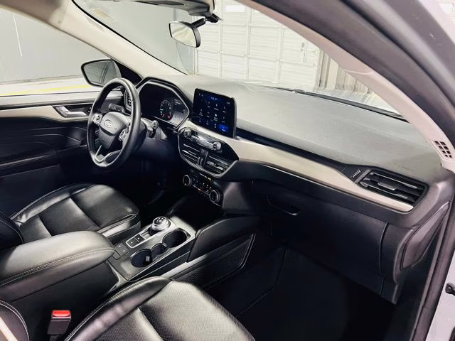 2022 Silver Metallic Ford Escape SEL AWD SUV