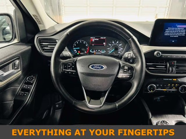 2022 Silver Metallic Ford Escape SEL AWD SUV