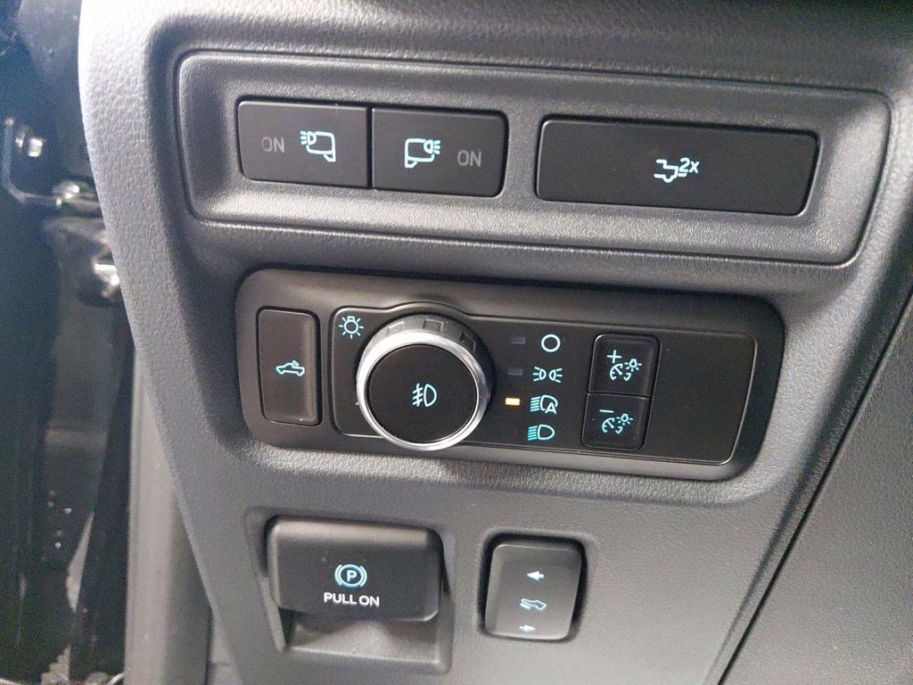 2023 Black Metallic Ford F-150 Lariat Sport w/Black Appearance & Twin Panel Moonr 4X4 Truck