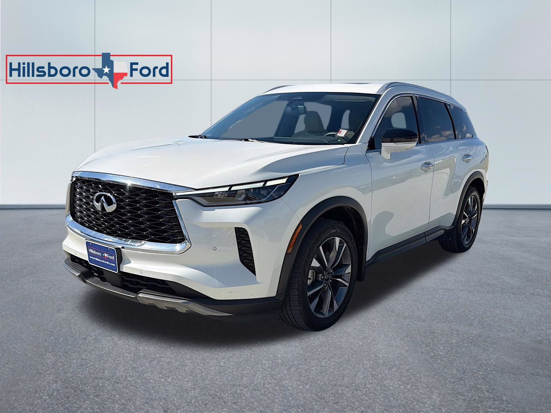 2022 Majestic White INFINITI QX60 LUXE FWD SUV