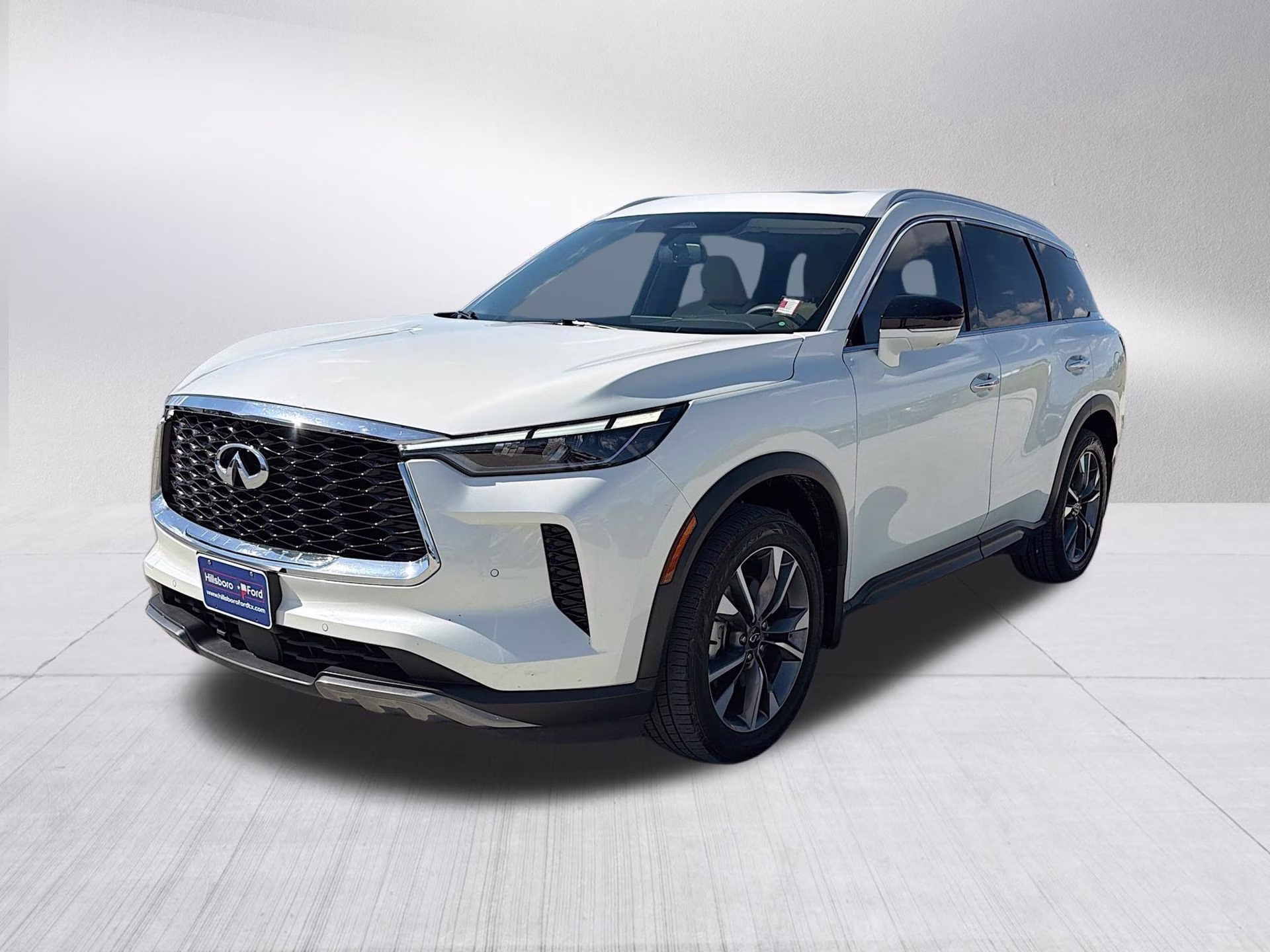 2022 Majestic White INFINITI QX60 LUXE FWD SUV