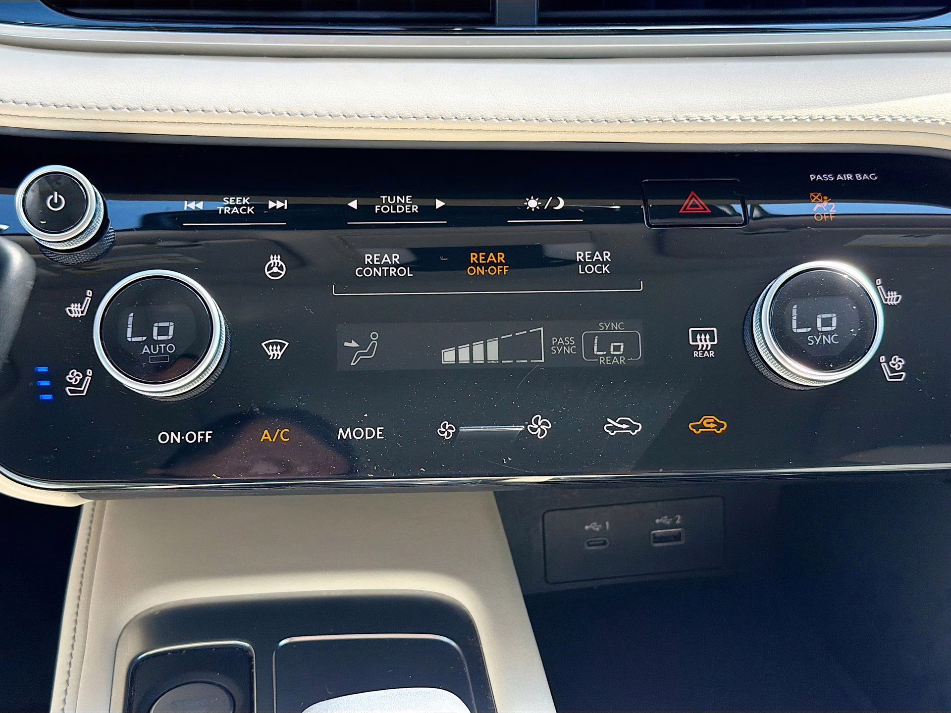 2022 Majestic White INFINITI QX60 LUXE FWD SUV