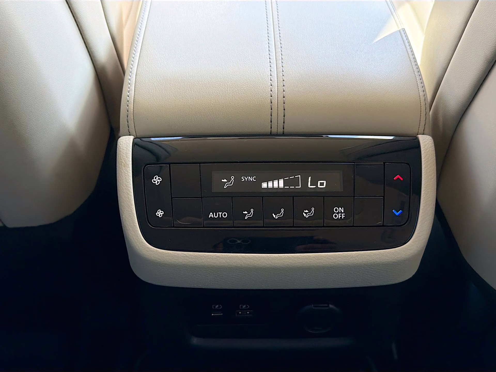 2022 Majestic White INFINITI QX60 LUXE FWD SUV