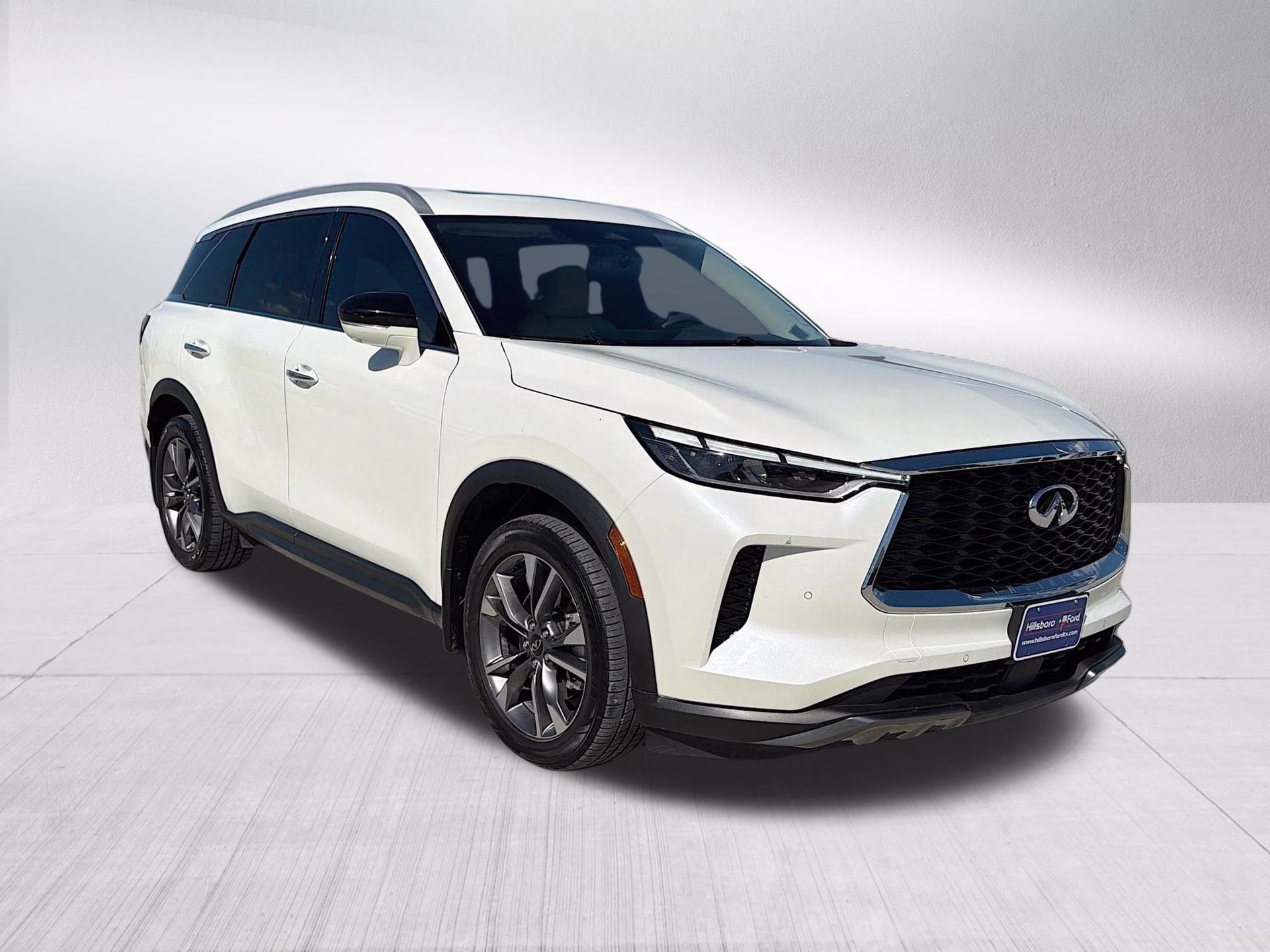 2022 Majestic White INFINITI QX60 LUXE FWD SUV