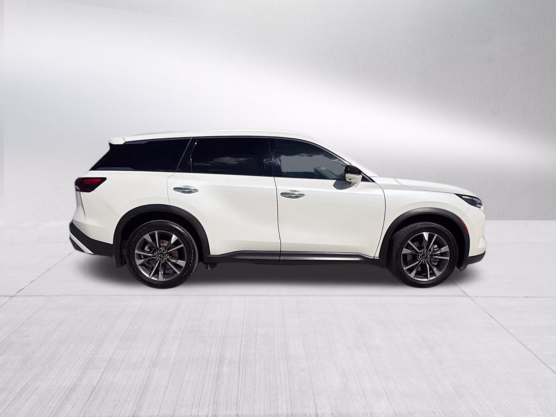 2022 Majestic White INFINITI QX60 LUXE FWD SUV