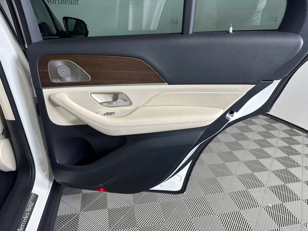 2023 Polar White Mercedes-Benz GLE GLE 350 RWD SUV