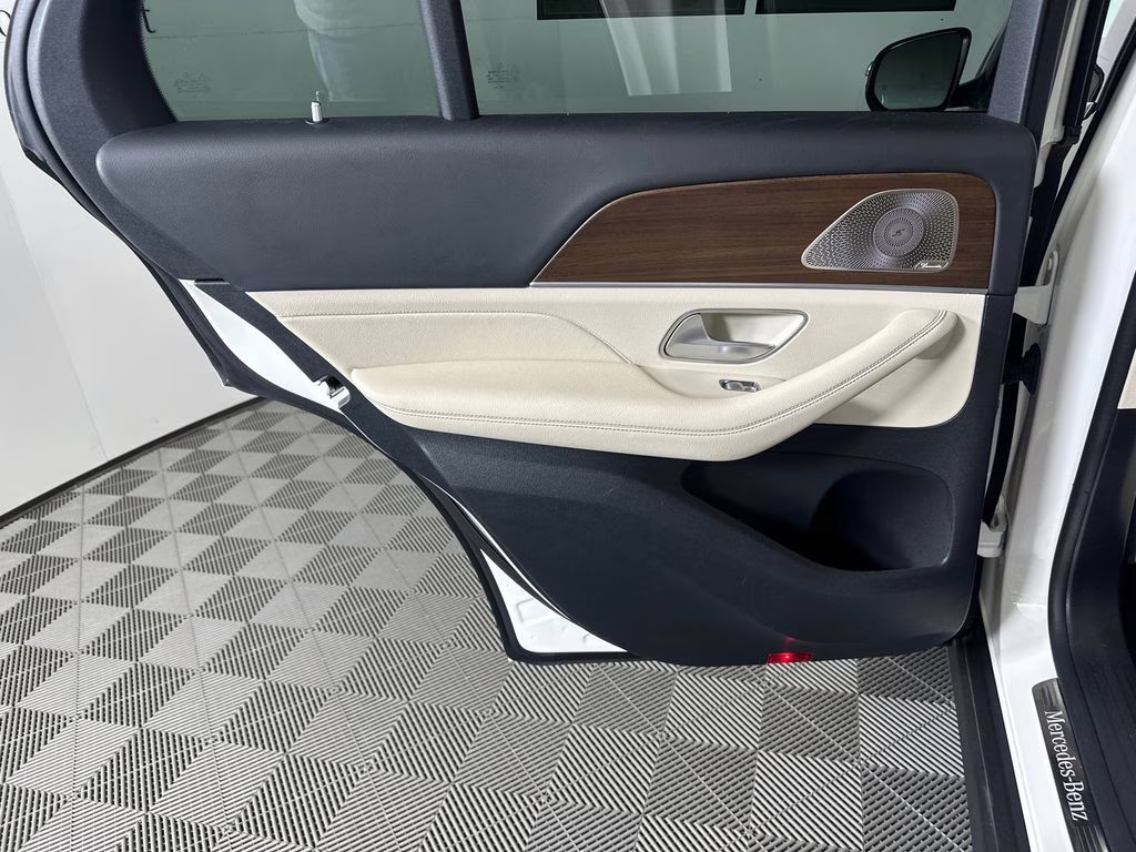 2023 Polar White Mercedes-Benz GLE GLE 350 RWD SUV