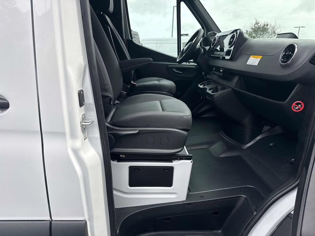 2026 Arctic Mercedes-Benz Sprinter 2500 Cargo 170 WB RWD Van