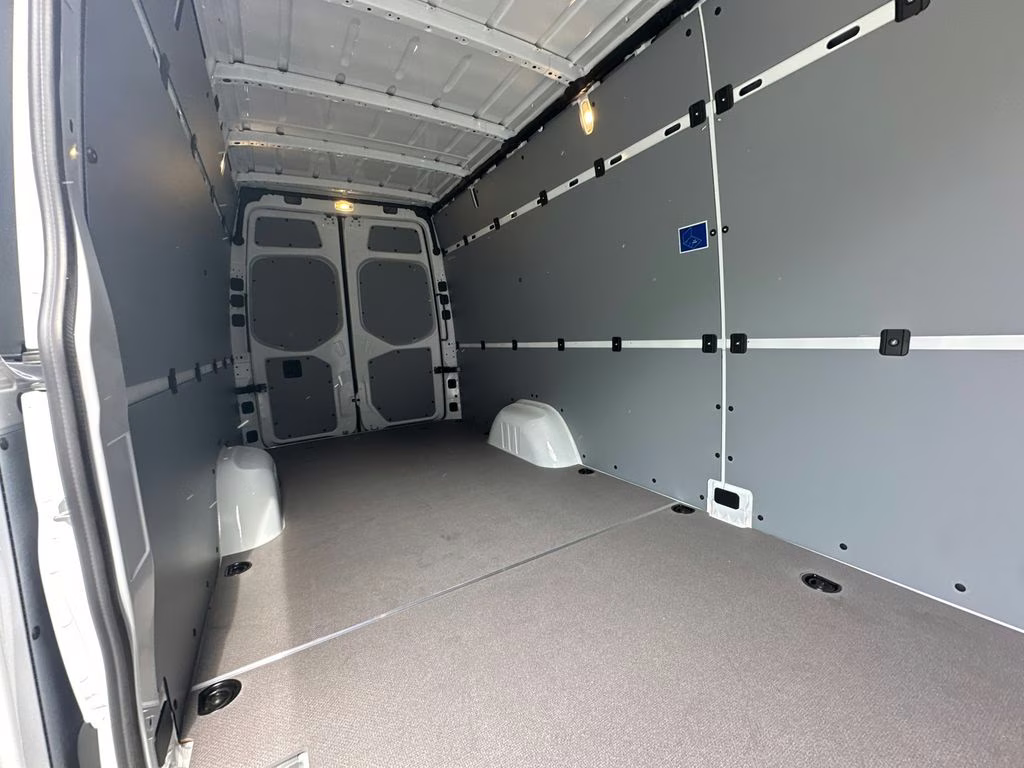 2026 Arctic Mercedes-Benz Sprinter 2500 Cargo 170 WB RWD Van