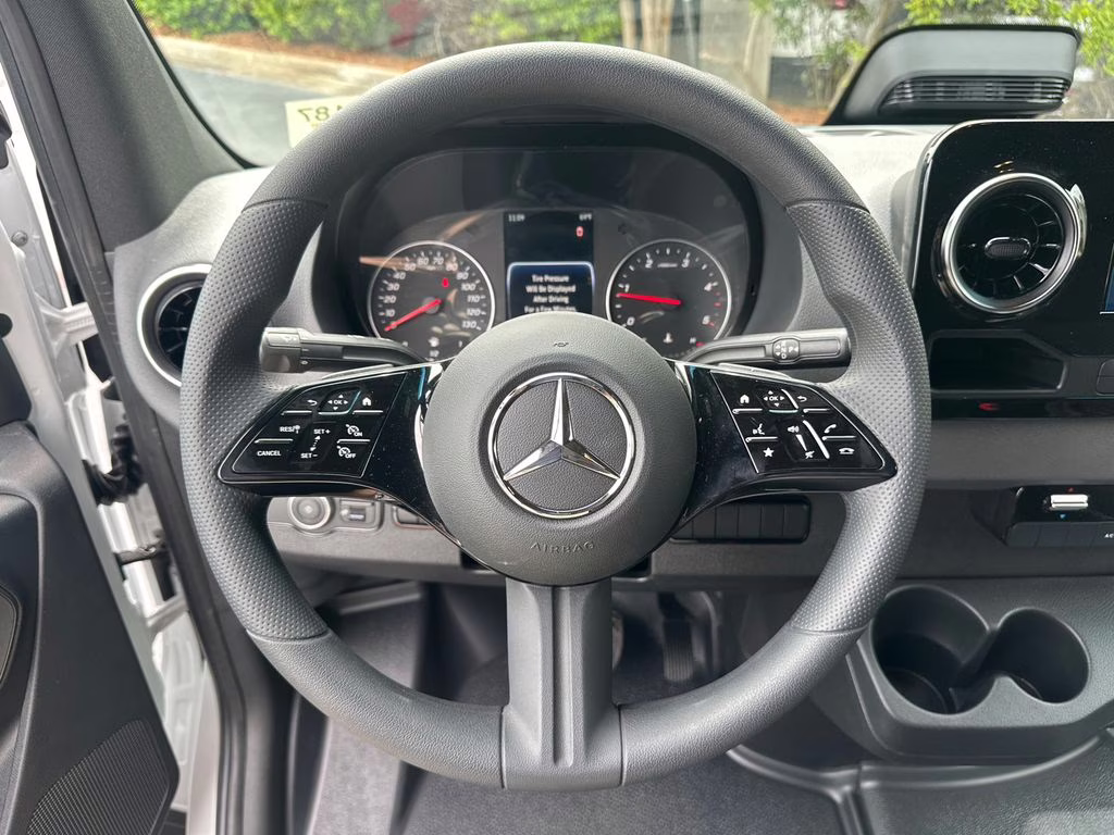 2026 Arctic Mercedes-Benz Sprinter 2500 Cargo 170 WB RWD Van