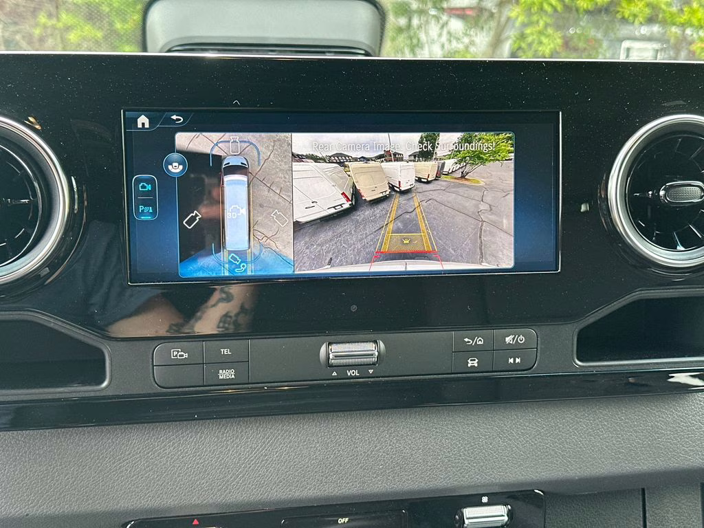 2026 Arctic Mercedes-Benz Sprinter 2500 Cargo 170 WB RWD Van