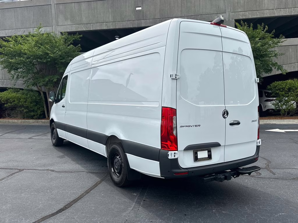 2026 Arctic Mercedes-Benz Sprinter 2500 Cargo 170 WB RWD Van