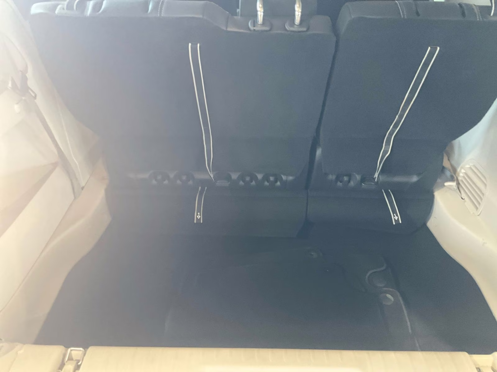 2022 Silver Mist Clearcoat Chrysler Pacifica Touring L AWD Van