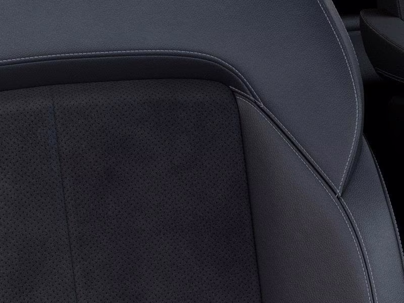 2026 Diamond Black Crystal Pearlcoat Jeep Grand Cherokee L Laredo Altitude RWD SUV