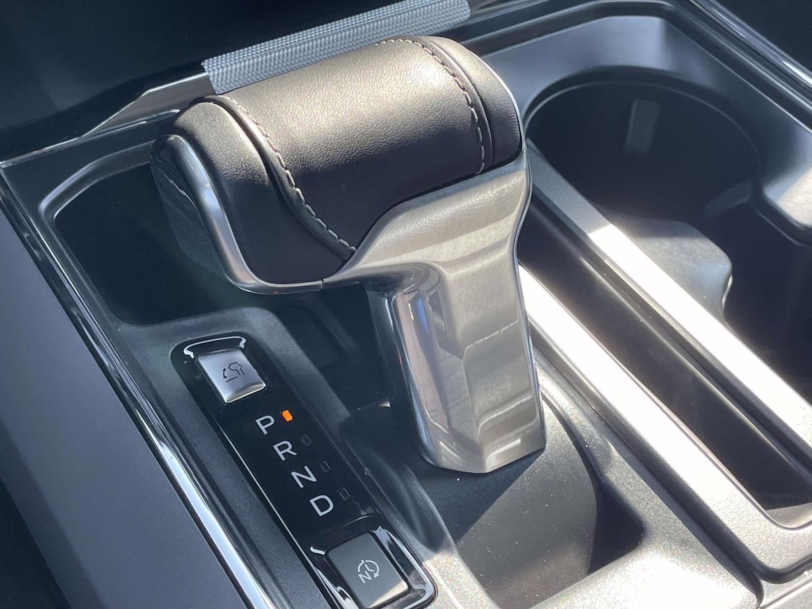 2024 Agate Black Metallic Ford F-150 Lightning Flash AWD Truck