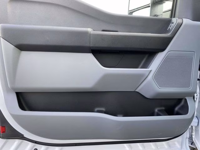 2026 Oxford White Ford Super Duty F-250 SRW XL RWD Truck