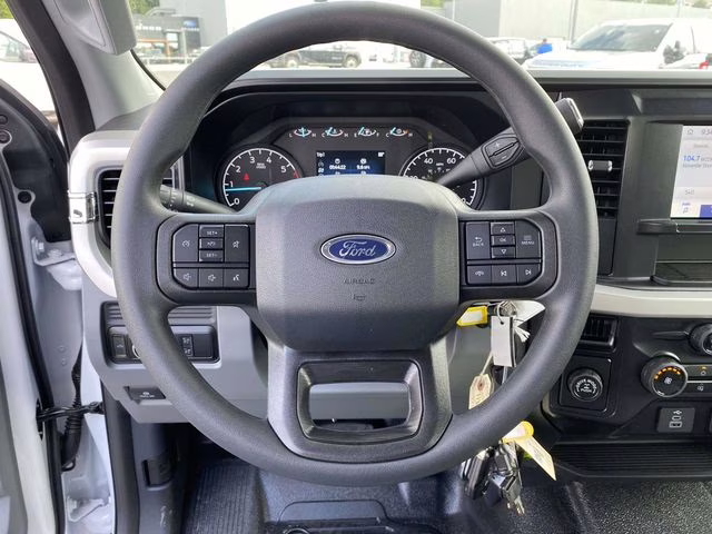 2026 Oxford White Ford Super Duty F-250 SRW XL RWD Truck