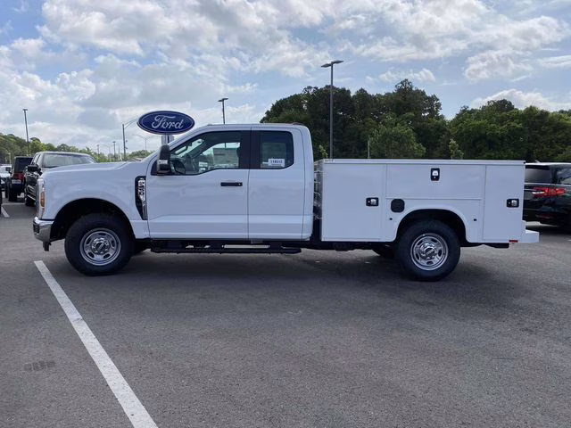 2026 Oxford White Ford Super Duty F-250 SRW XL RWD Truck