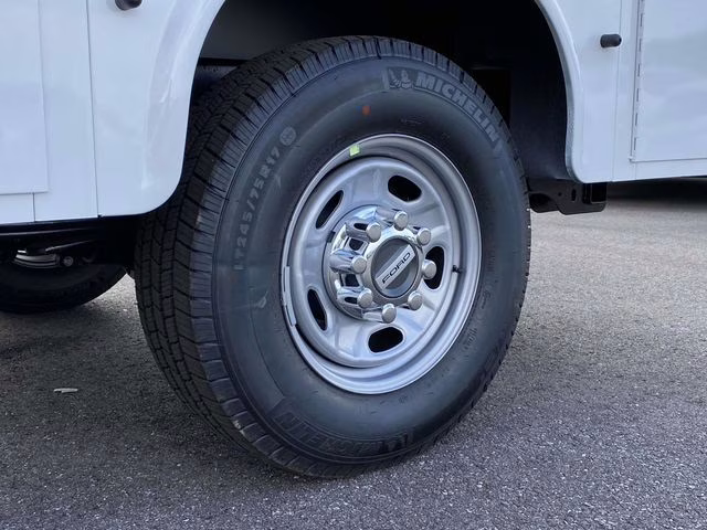 2026 Oxford White Ford Super Duty F-250 SRW XL RWD Truck