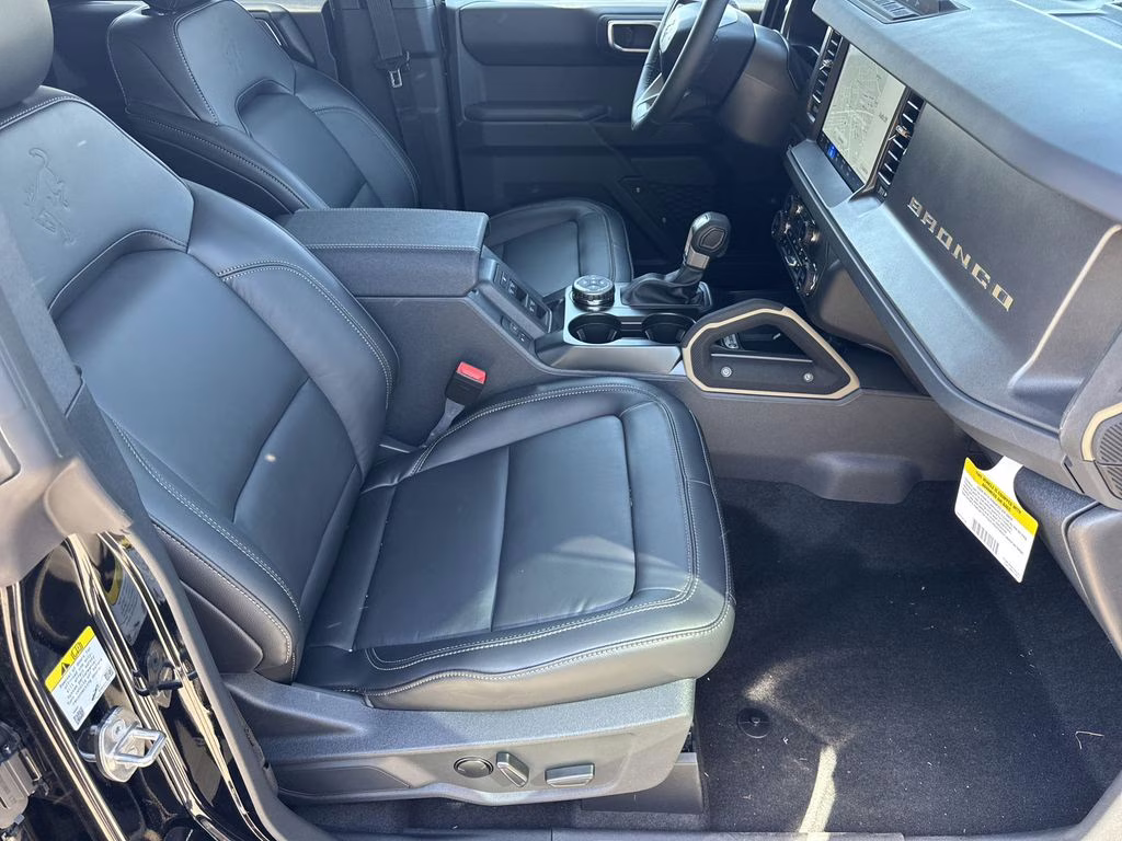 2026 Shadow Black Ford Bronco Badlands 4X4 SUV