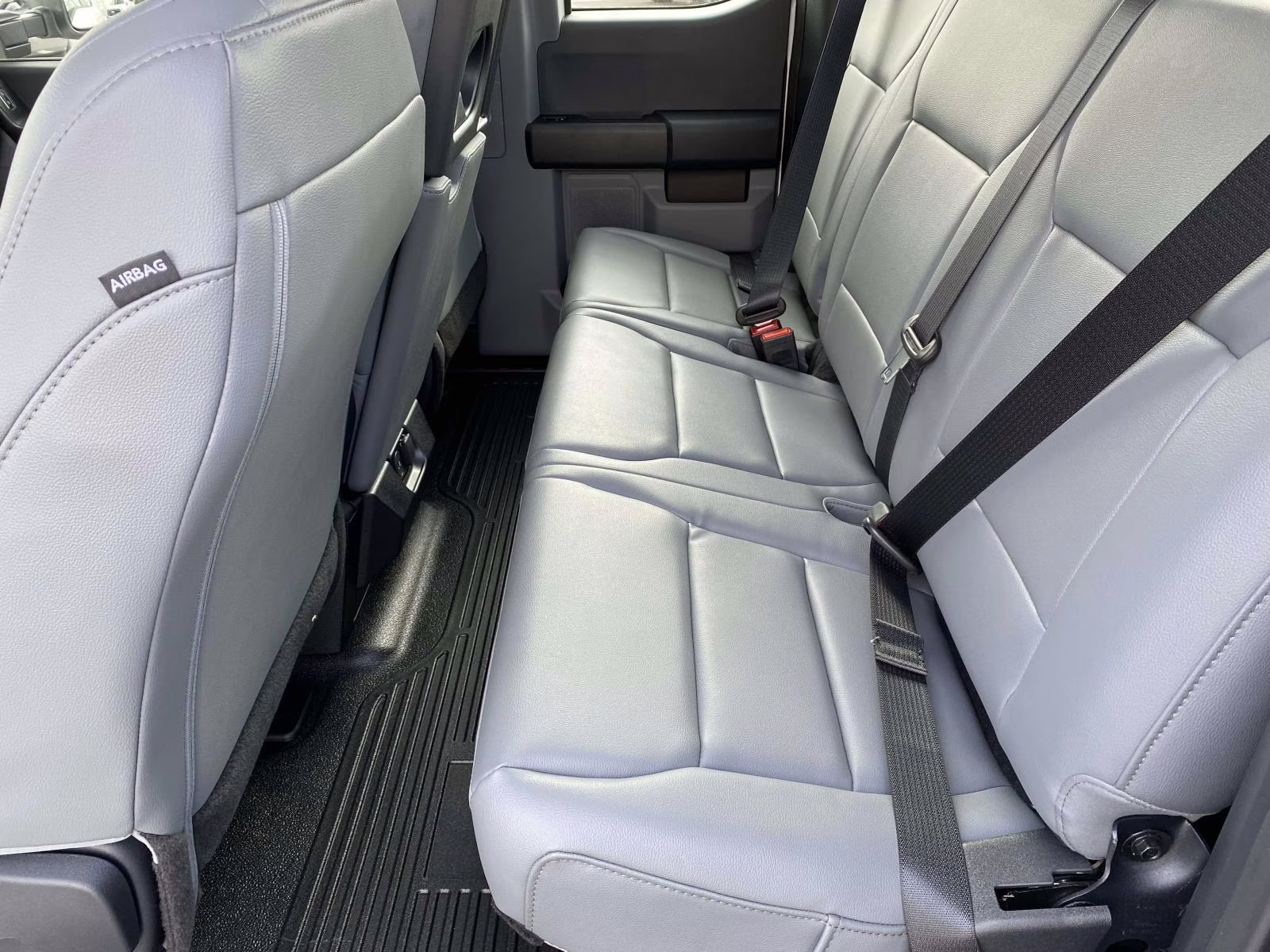 2026 Oxford White Ford Super Duty F-250 SRW XL RWD Truck