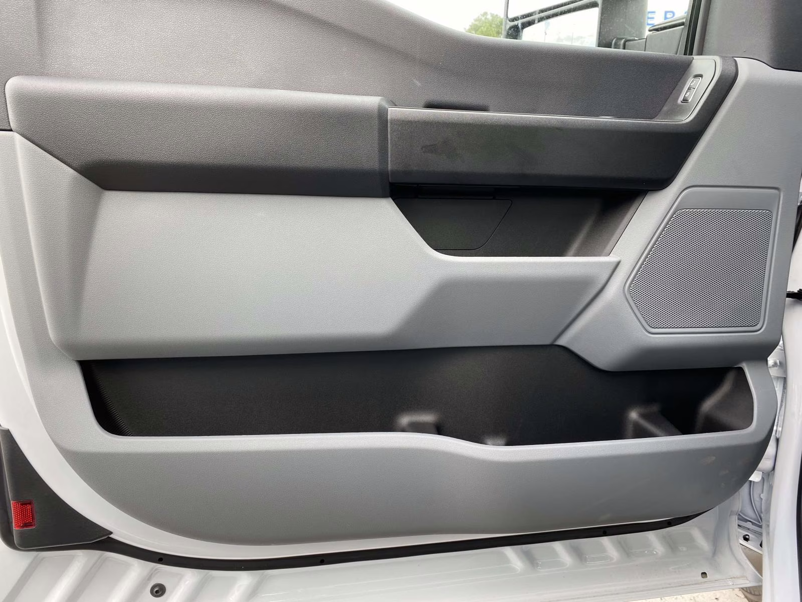 2026 Oxford White Ford Super Duty F-250 SRW XL RWD Truck