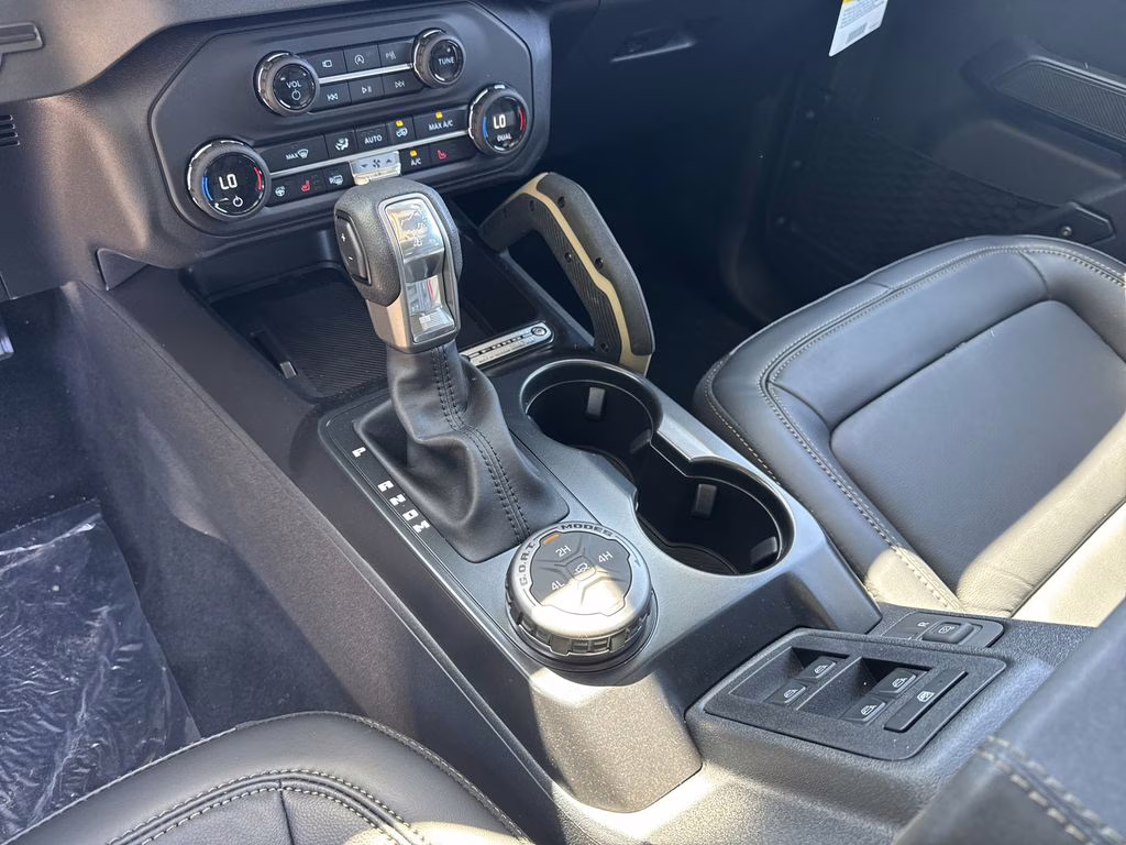 2026 Shadow Black Ford Bronco Badlands 4X4 SUV