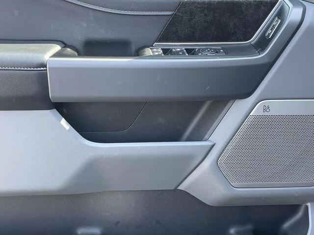 2024 Agate Black Metallic Ford F-150 Lightning Flash AWD Truck