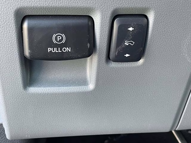 2024 Agate Black Metallic Ford F-150 Lightning Flash AWD Truck