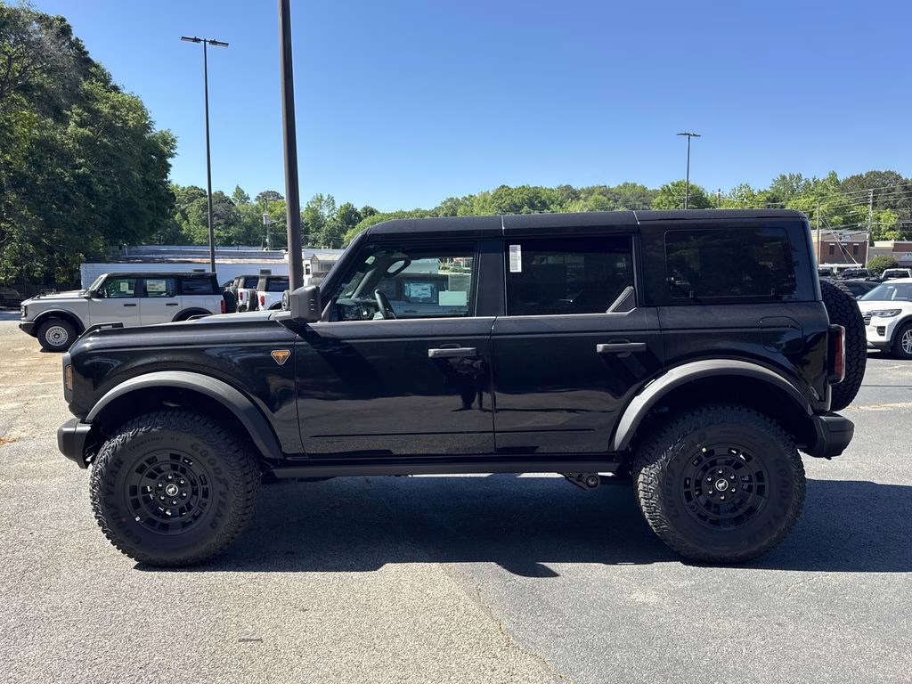 2026 Shadow Black Ford Bronco Badlands 4X4 SUV